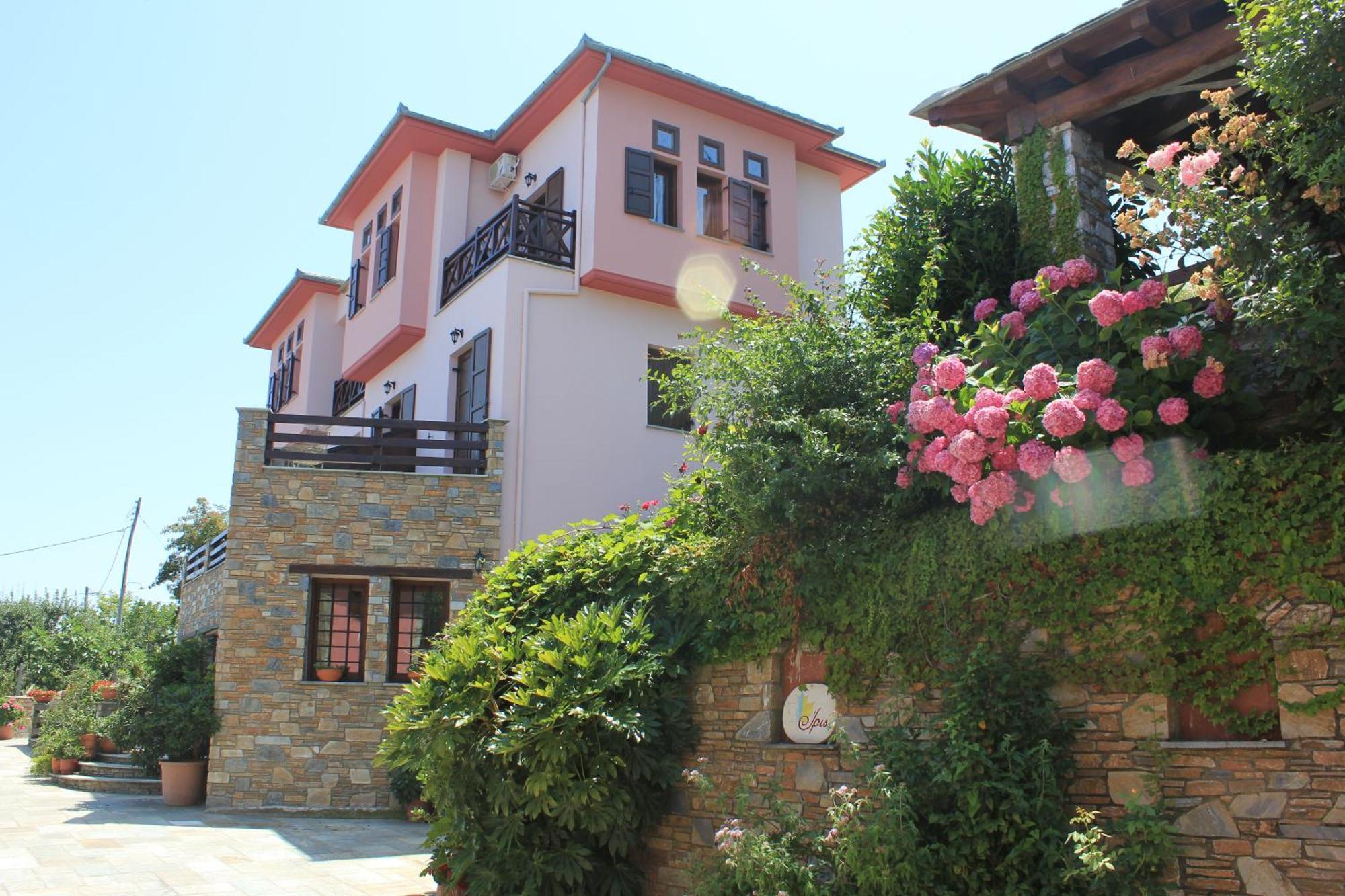 Guesthouse Iris Tsagarada Exterior photo