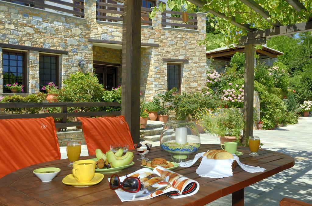 Guesthouse Iris Tsagarada Exterior photo